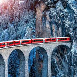 Bernina Train Guided Tour with Alp Grüm and Palü Glacier