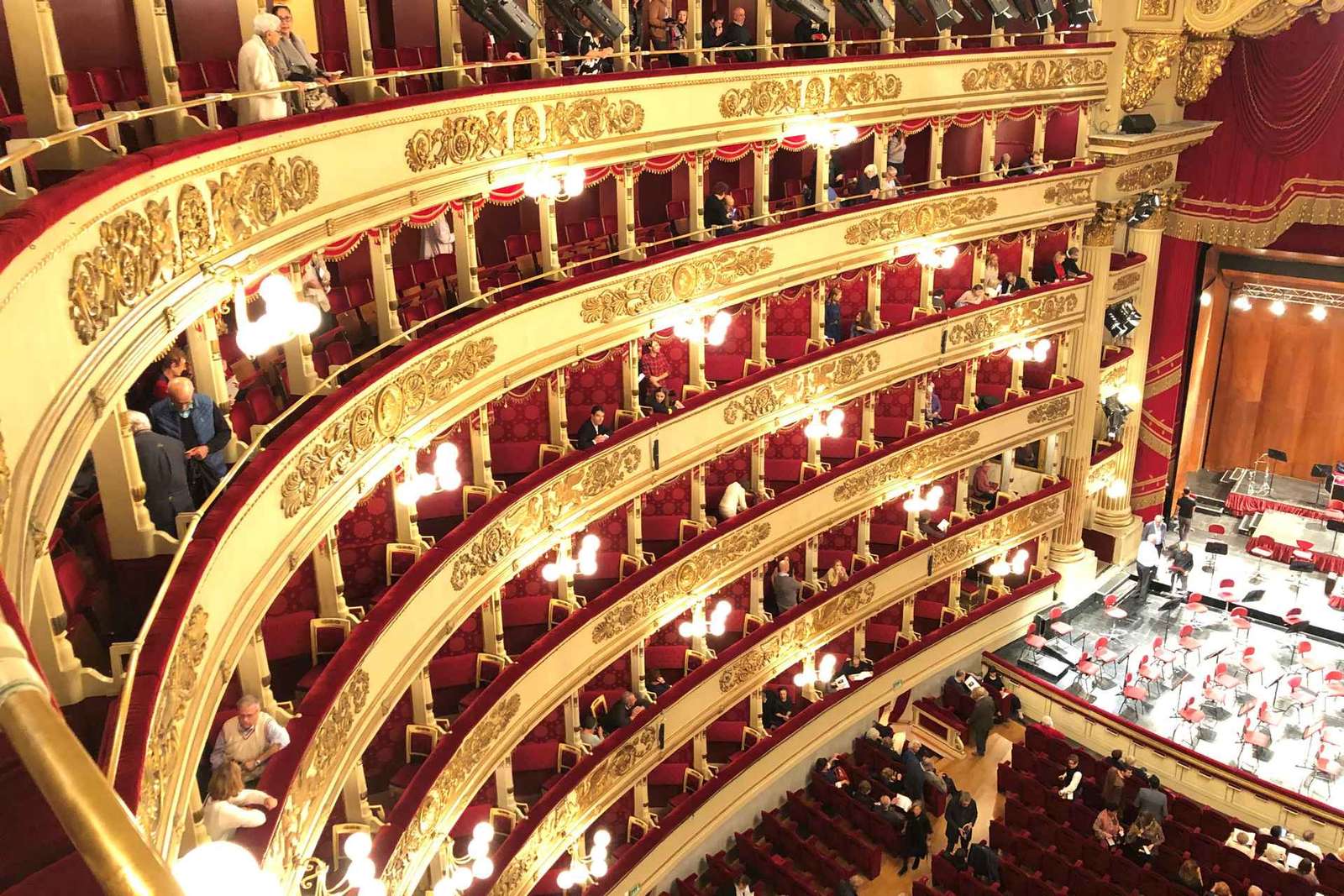 Mailand: Skip-the-Line La Scala Museum Guided Tour