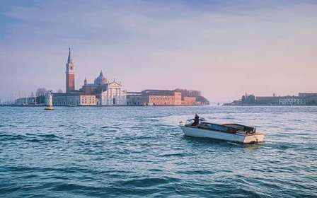 Von Mailand aus: Ganztagestour Venedig und Verona mit dem Zug