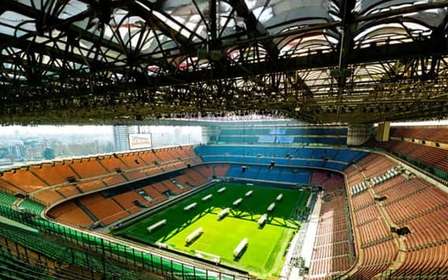San Siro Stadiontour mit Museum und Spielfeldrand