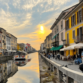 Milan: Navigli Canal Boat Experience with Aperitivo Option
