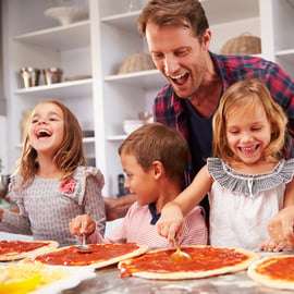 Pizza and Tiramisu Class in Milan, in a Professional Kitchen