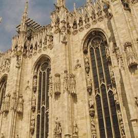 Milan: Duomo Cathedral Entry Ticket and Rooftop Tour