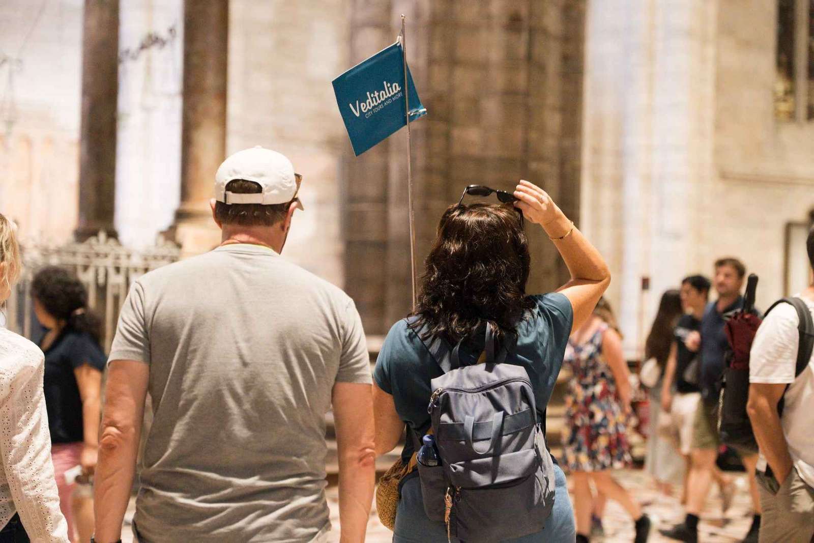 Milan: Duomo & Rooftop Tour with Optional Hop-On Hop-Off Bus