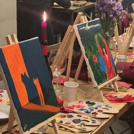 Paint and Sip a Milano: pittura su tela con vino e stuzzichini