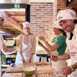 Rome & Milan: Cooking class & wine pairing at Come Na Vorta