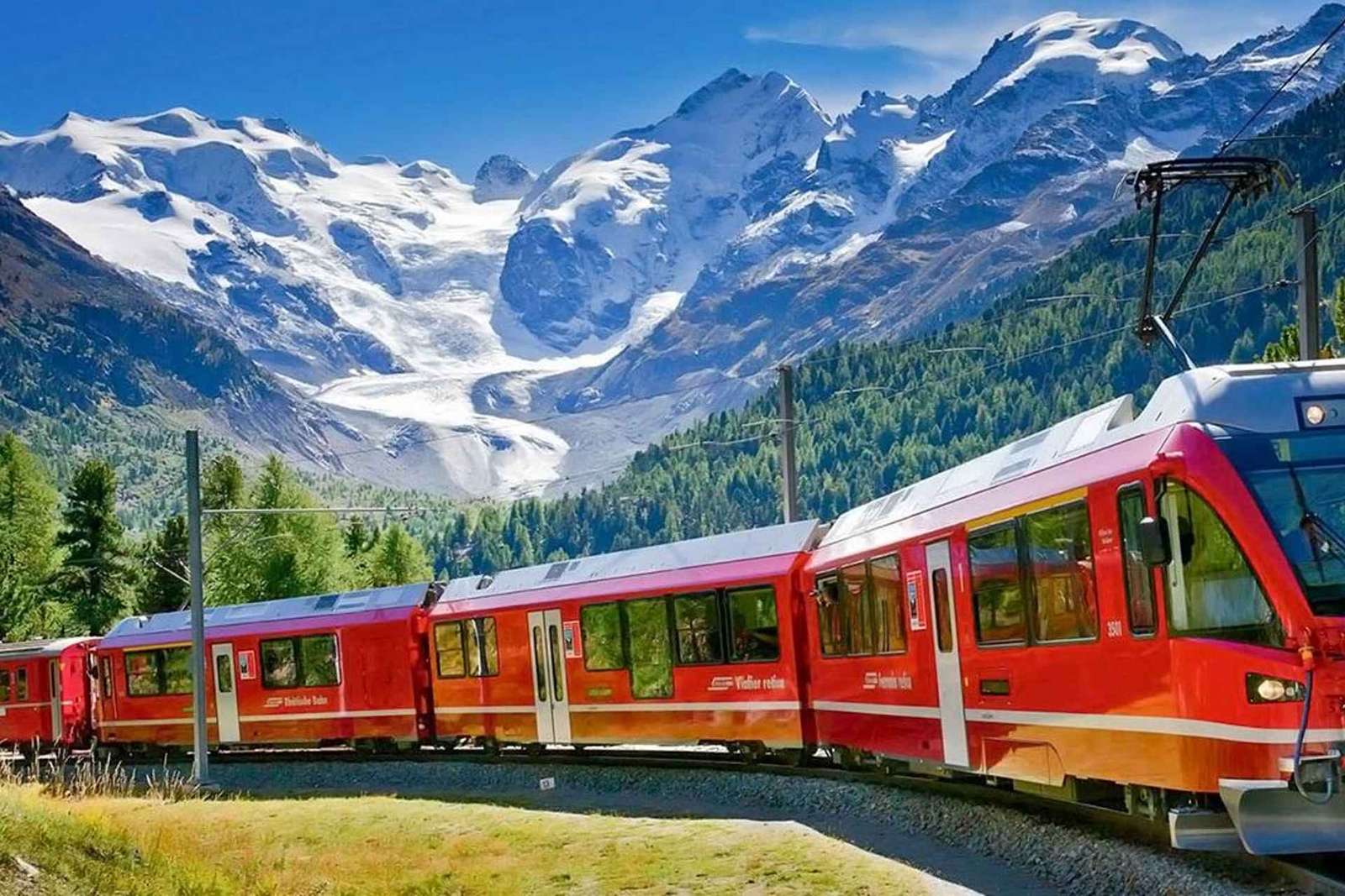 Da Milano: Treno Bernina Express e tour di St. Moritz in autobus