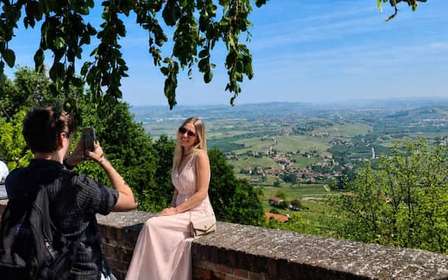 Barolo Weintour ab Mailand mit Verkostung in Kleingruppe