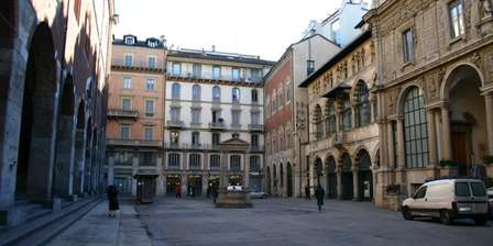 Piazza Mercanti